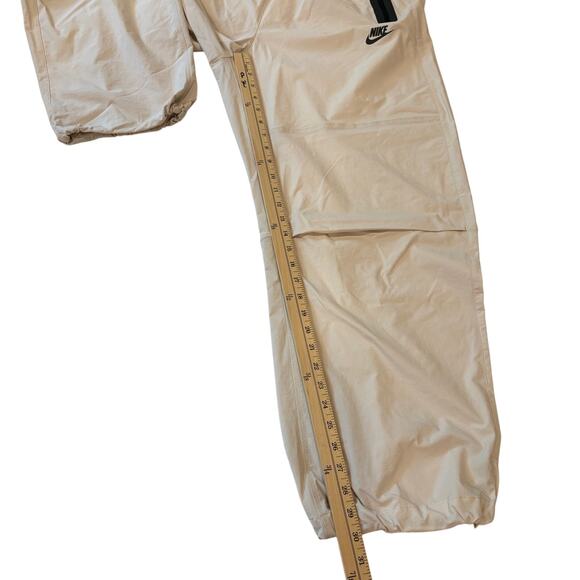 Nike Tech Woven Oversized Pants Mens Sz Medium Beige Straight Leg Stacked Length - Picture 10 of 12